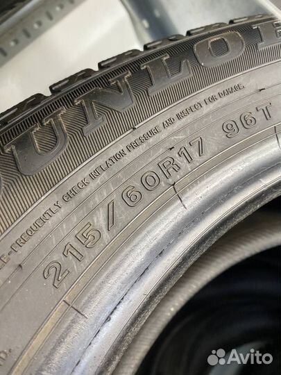 Dunlop Winter Maxx 215/60 R17 29L