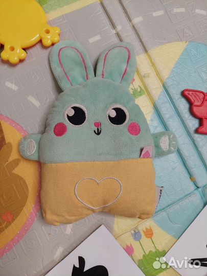 Первые игрушки для малыша + грелка