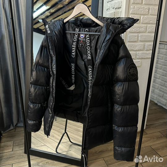 Пуховик Canada Goose Crofton Jacket