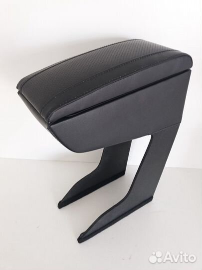 Подлокотник Шкода Октавия Тур