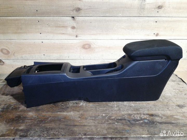 Консоль центральная Mitsubishi Lancer