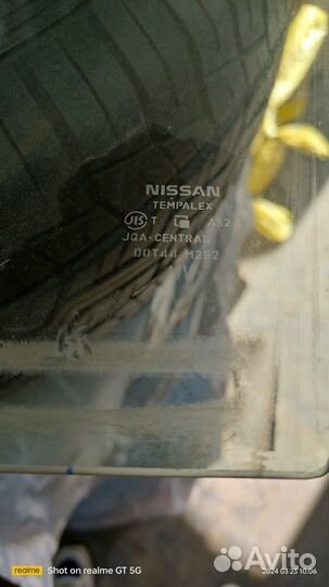 Правое переднее Боковое стекло Nissan Almera g15