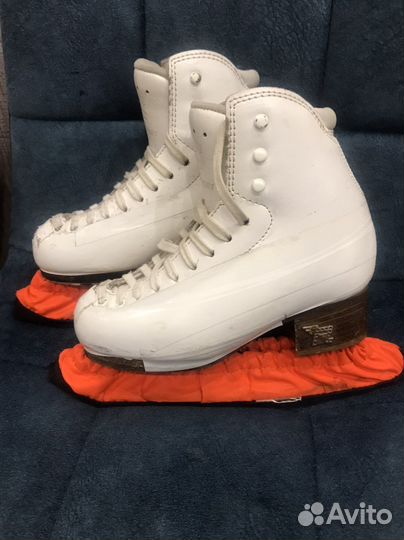 Коньки фигурные Risport