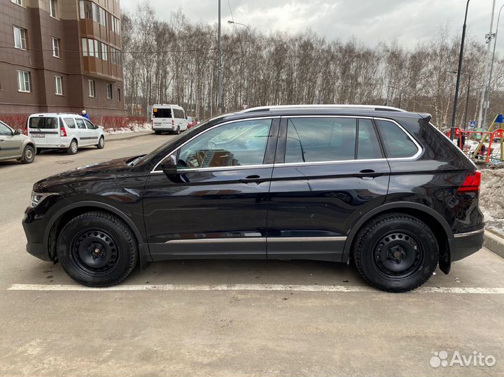 Volkswagen Tiguan 1.4 AMT, 2021, 45 000 км