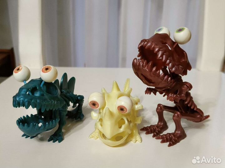 Динозавры игрушки