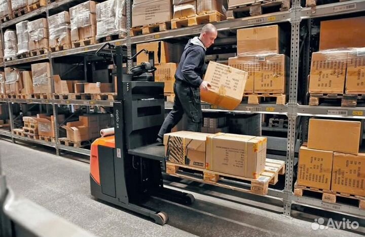 Вахта в Москве - Комплектовщик на склад