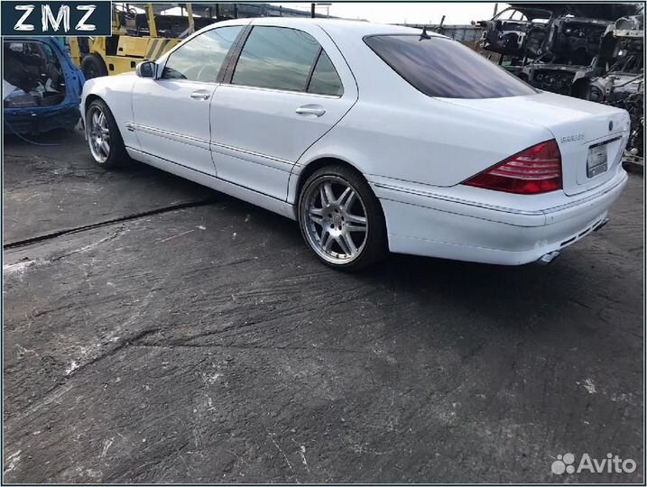 Капот A2208800157 на Mercedes-Benz S-Class W220.17