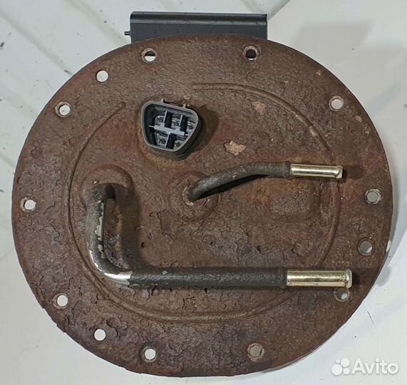 Заборник с датчиком уровня Toyota Avensis T220