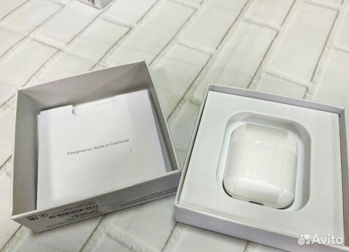 Наушники Apple