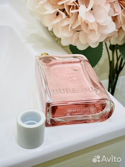 Флакон Burberry her blossom 100 ml - не полный