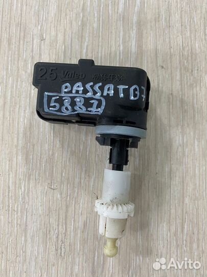 Корректор фары Volkswagen Passat b7 vag 1q0941295