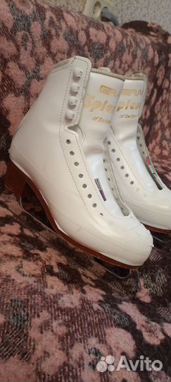 Коньки фигурные