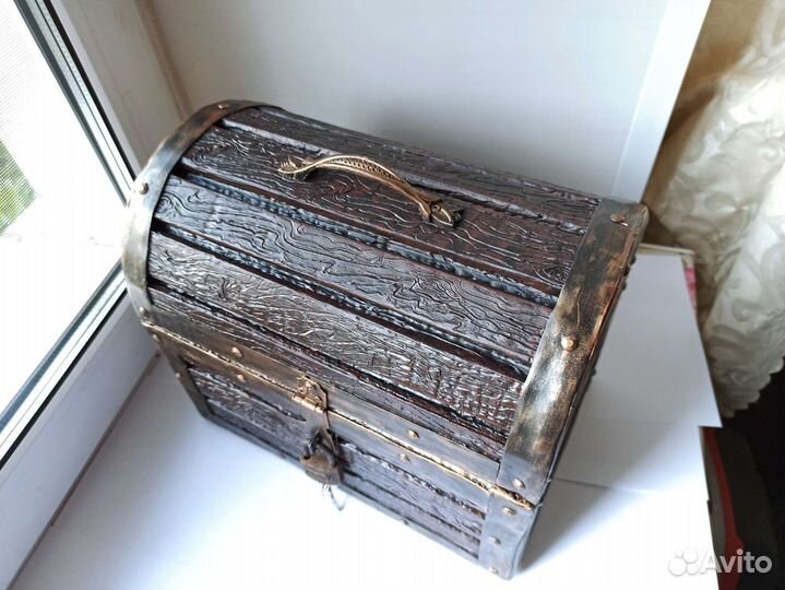 Сундук подарочный