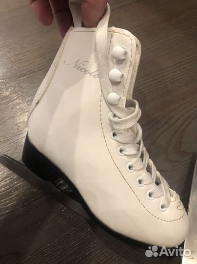 Коньки фигурные детские 28