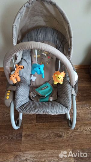 Шезлонг для новорожденных