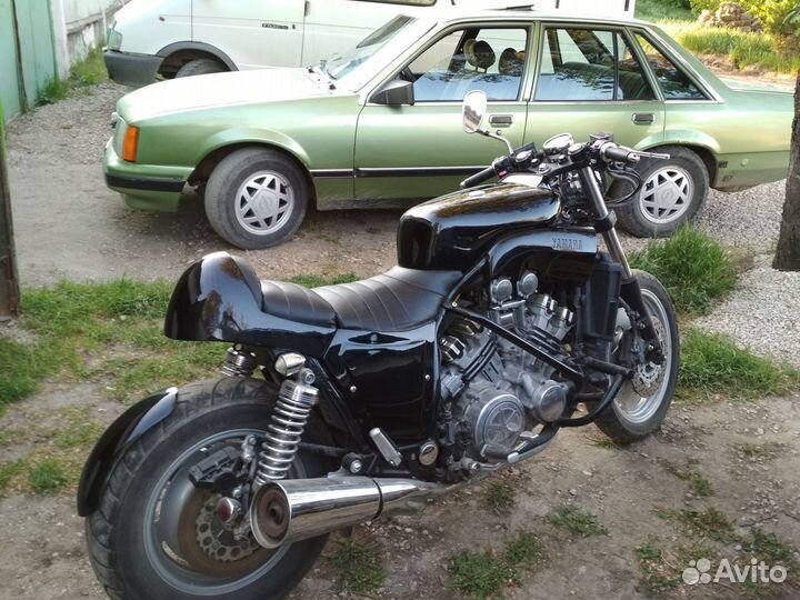 Ямаха V max 1200