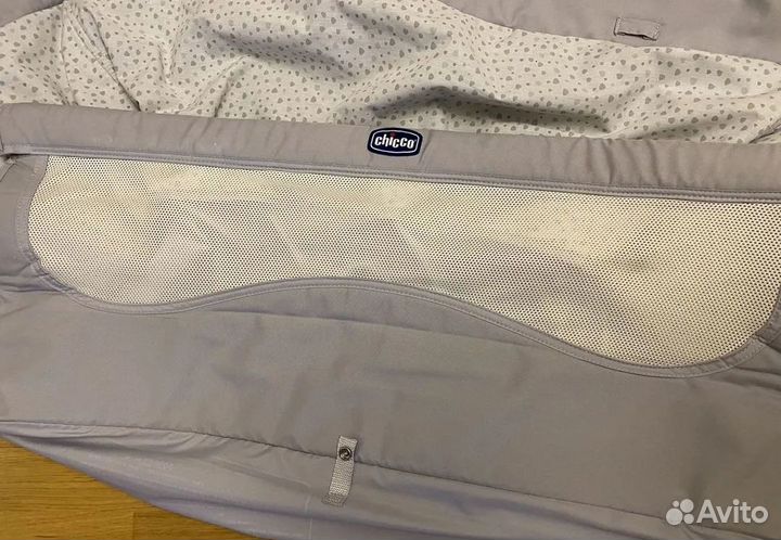 Детская кроватка приставная chicco next2me +мобиль