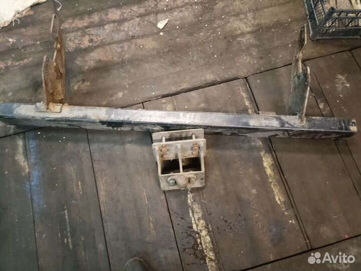 Toyota hilux фаркоп