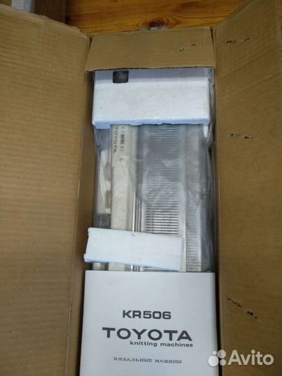 Вязальная машина Тойота 506