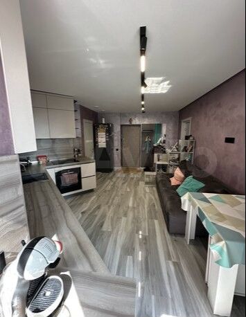 2-к. квартира, 50 м², 2/15 эт.