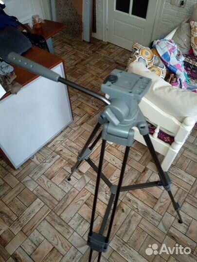 Штатив профессиональный