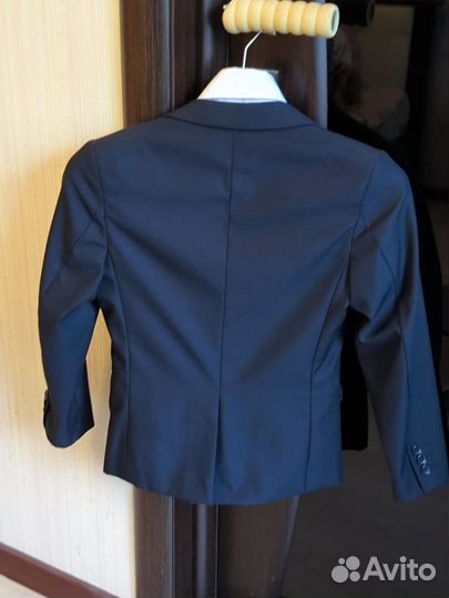 Пиджак школьный с рубашкой на 7-8 лет