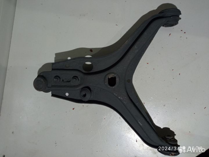 Рычаг передний левый audi 80 b3