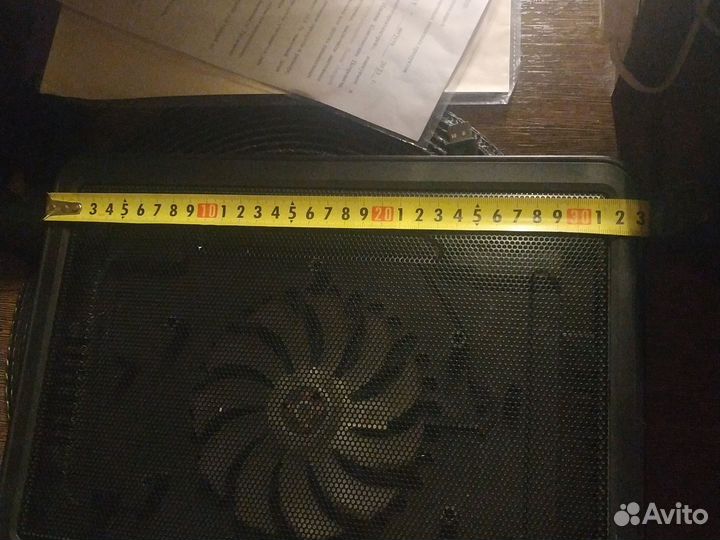 Подставка с охлаждением