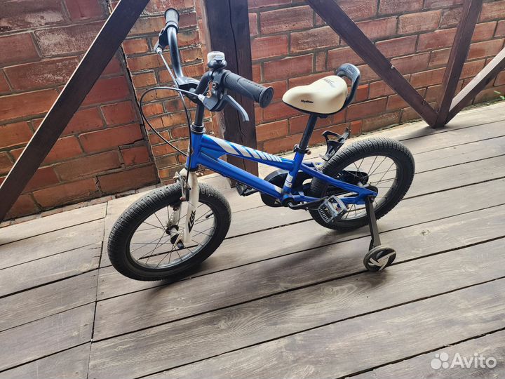 Детский велосипед 16