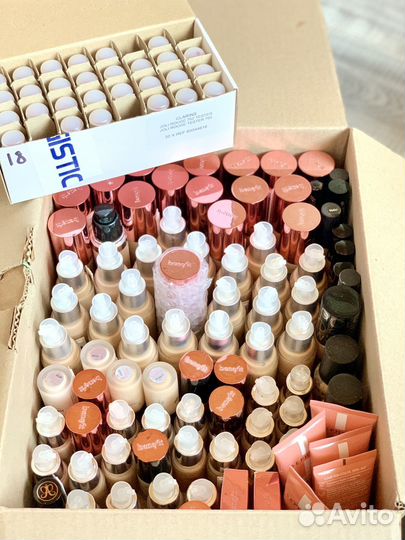 Коробка косметики