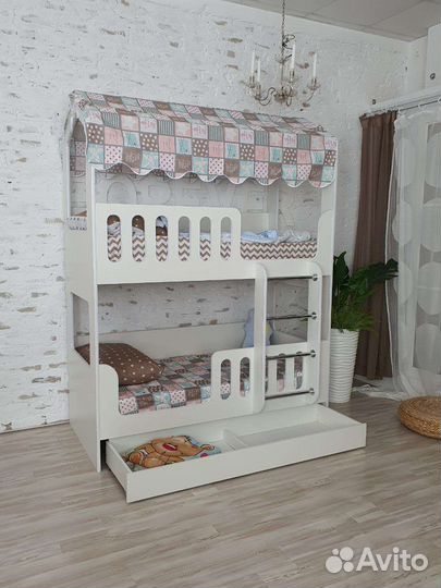 Кровать Домик двухъярусная 