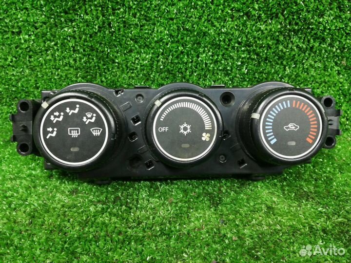 Блок управления печки/климат-контроля Mitsubishi L