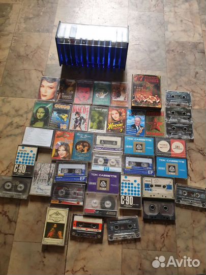 Аудиокассеты и подставка из ссср,есть запечатанные