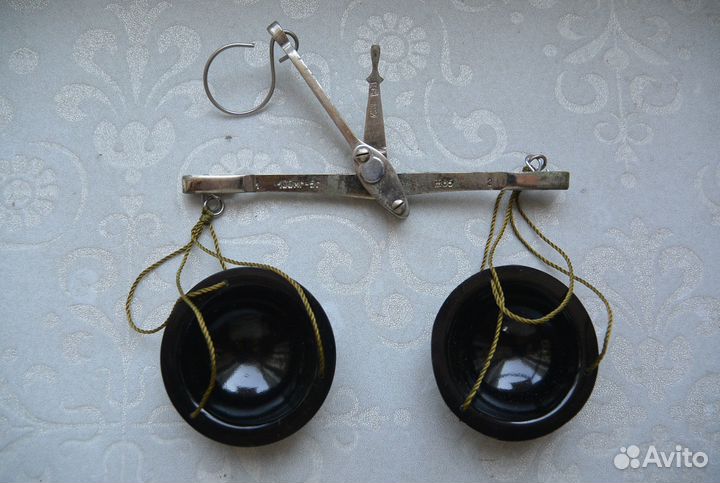 Весы аптечные и гирьки