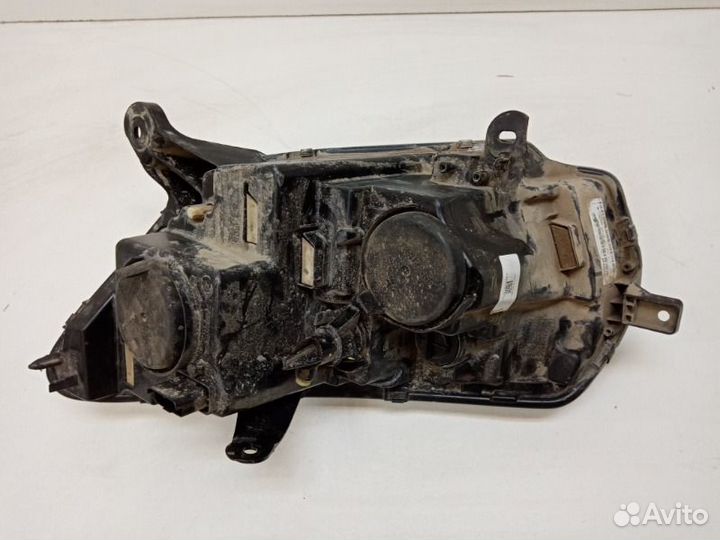 Фара правая Renault Logan 2 2018