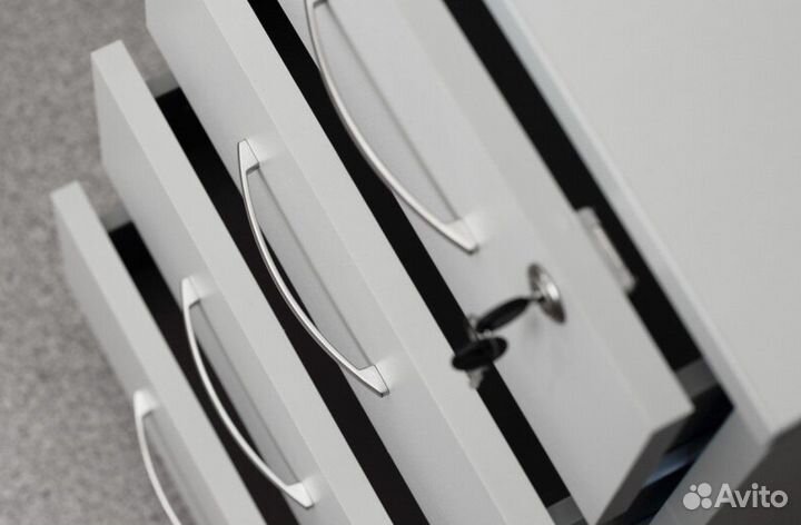 Тумба офисная с ящиками