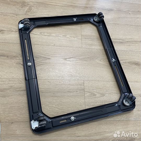 Подставка на колесах для бытовой техники