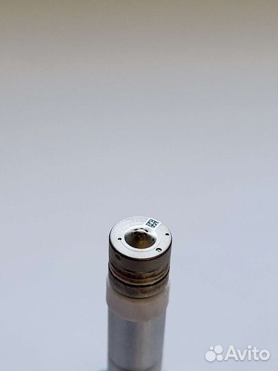 Форсунка топливная 2.0 TSI