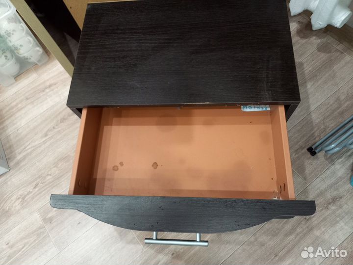 Тумба прикроватная