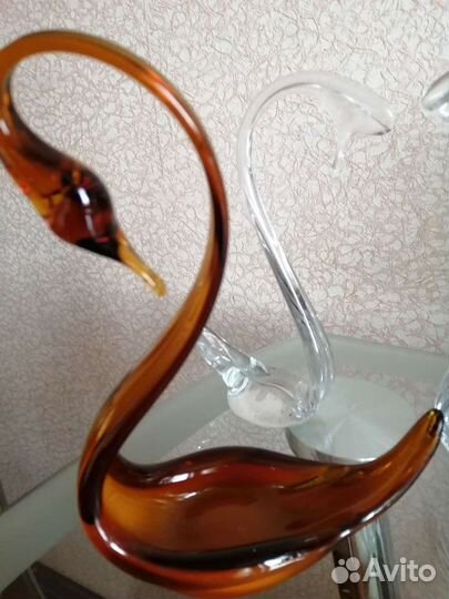 Лебеди, слоны, стекло