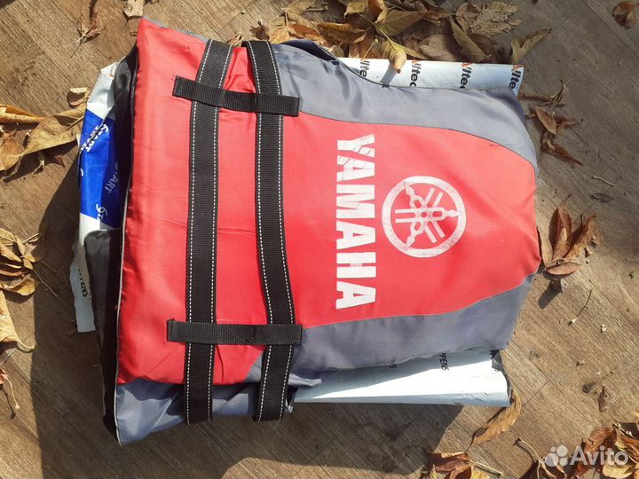 Спасательный жилет