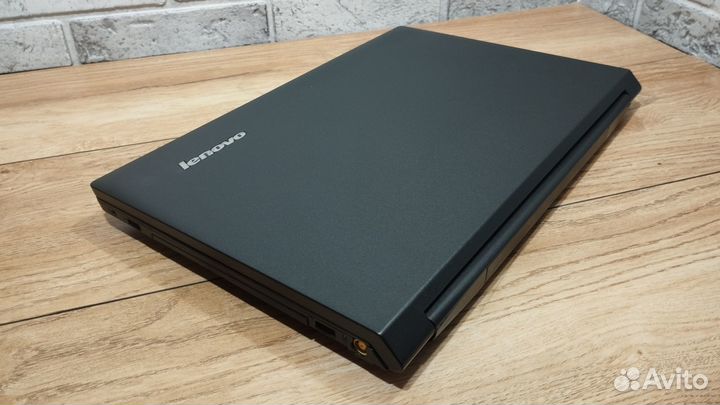 Ноутбук Lenovo B590 Core i3-2330m