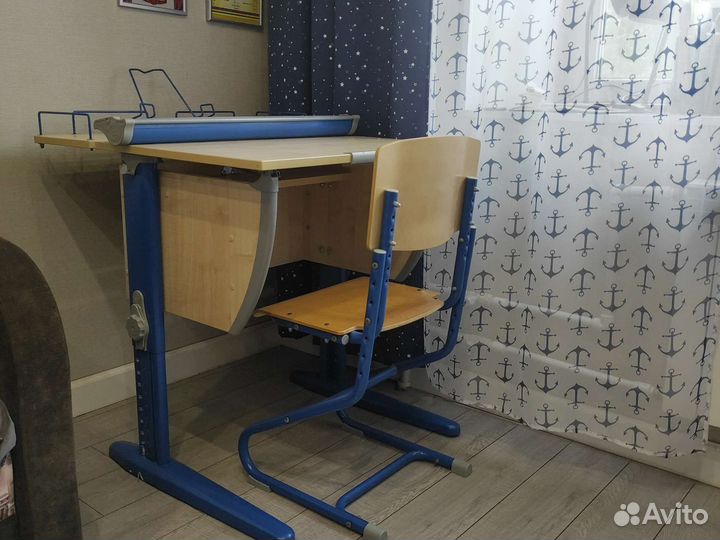 Растущая парта и стул дэми