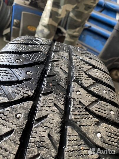 Bridgestone Ice Cruiser 7000 205/55 R16 91T