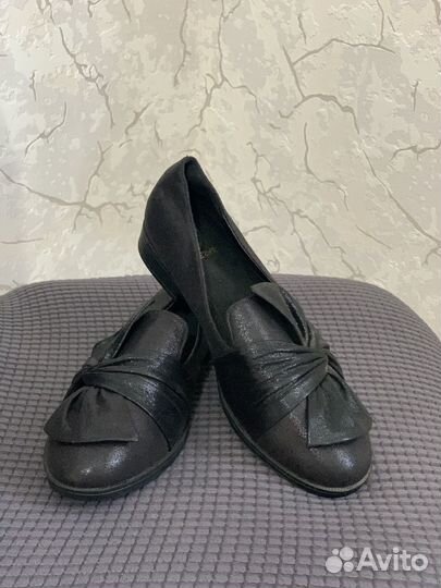 Лоферы женские