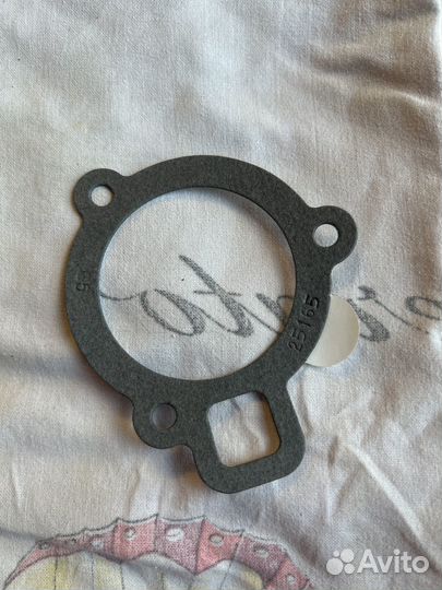 Термостат на volkswagen passat,запчасти