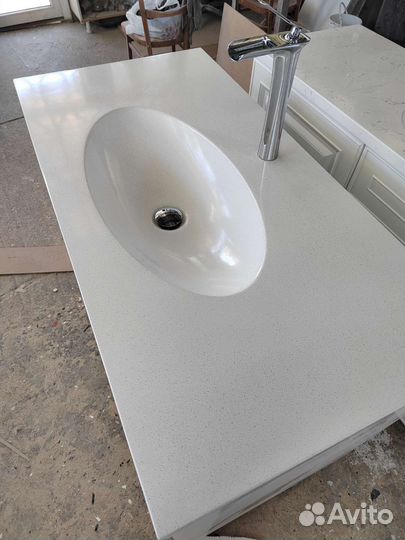 Столешница для ванной