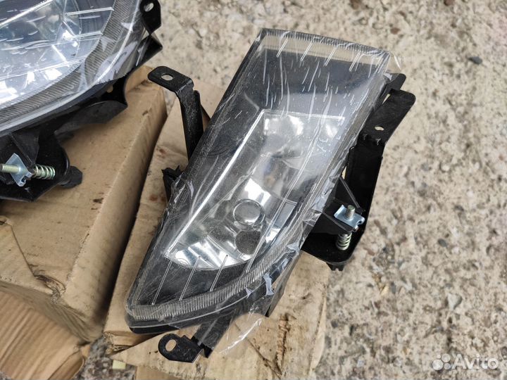 Противотуманные фары на Huendai Sonata 5 NF