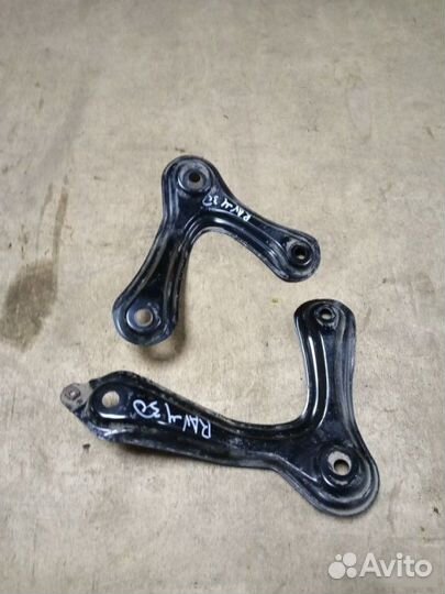 Кронштейн балки передний Toyota Rav4 30 2006-2012