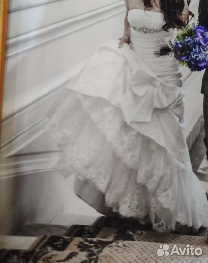 Свадебное платье со шлейфом